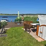 2 Raumwohnung Mit Sonniger Terrasse Und Seeblick