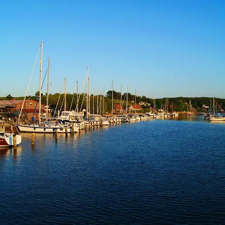 2 Raumwohnung Mit Sonniger Terrasse Und Seeblick Daire